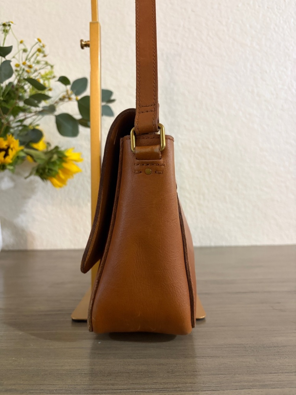 Madewell The Abroad Shoulder Bag Tan Leather Crossbody Shoulder Bag - Picture 4 of 13